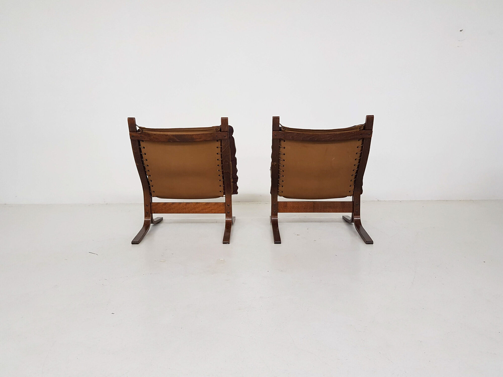 Set of 2 leather Ingmar Relling for Westnofa “Siesta” chairs, Norway 1960’s