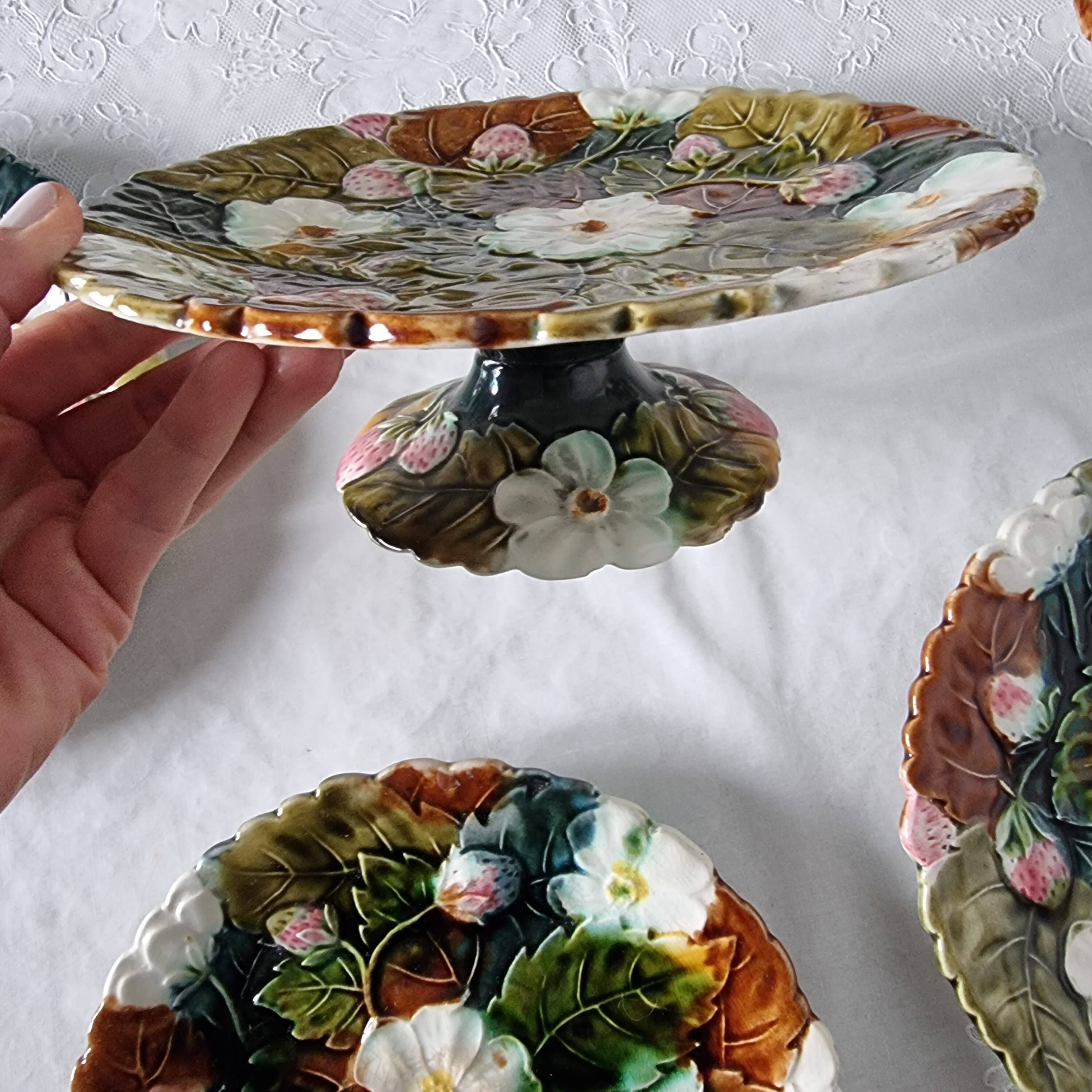 Set of 6 french onnaing barbonite ceramic plates and cake plate