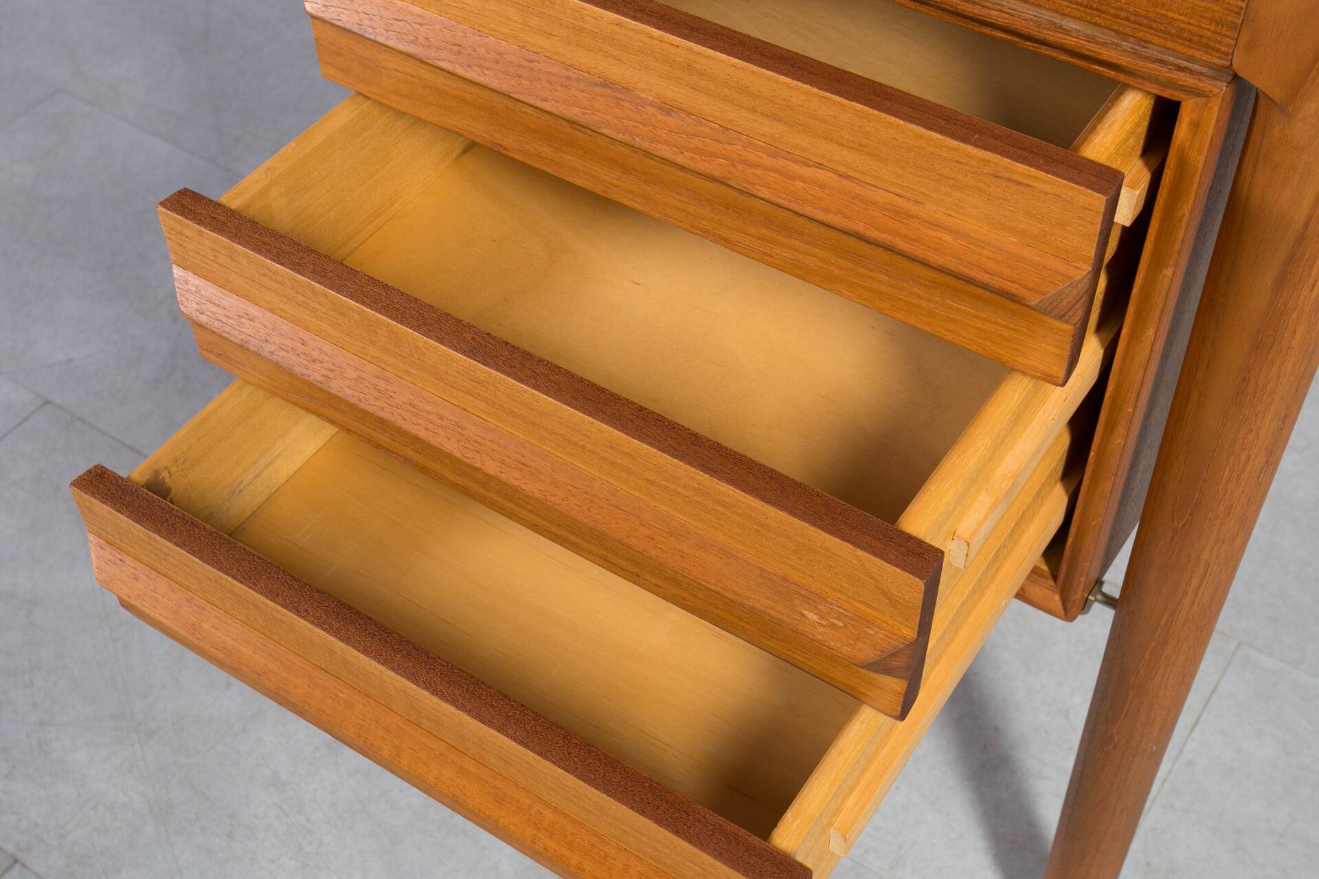 Mid-century modern teak desk by Torbjørn Afdal for Bruksbo, 1960s