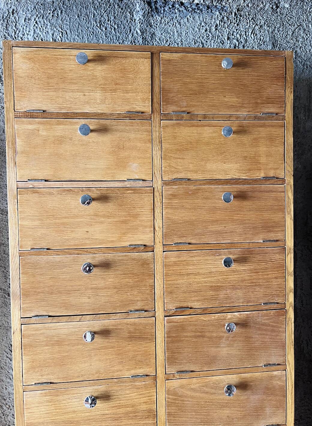 Un Meuble De Notaire / Métier Double Colonnes à Clapet (Restaurer)