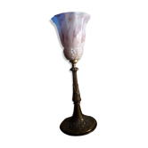 Lampe pied laiton et bronze 1920 et opaline rose et blanche 37x14