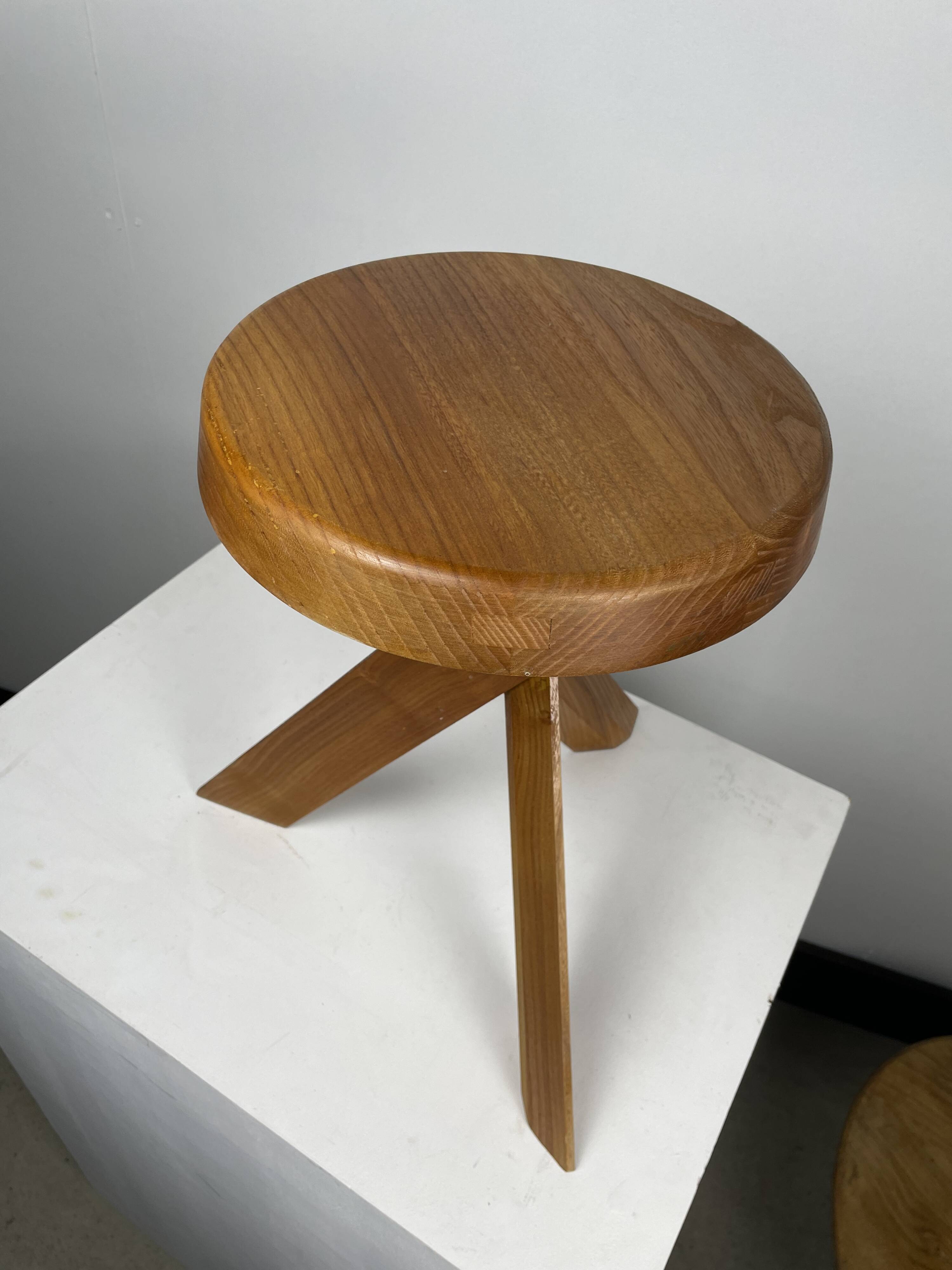 Tabouret chapo s31 en orme massif