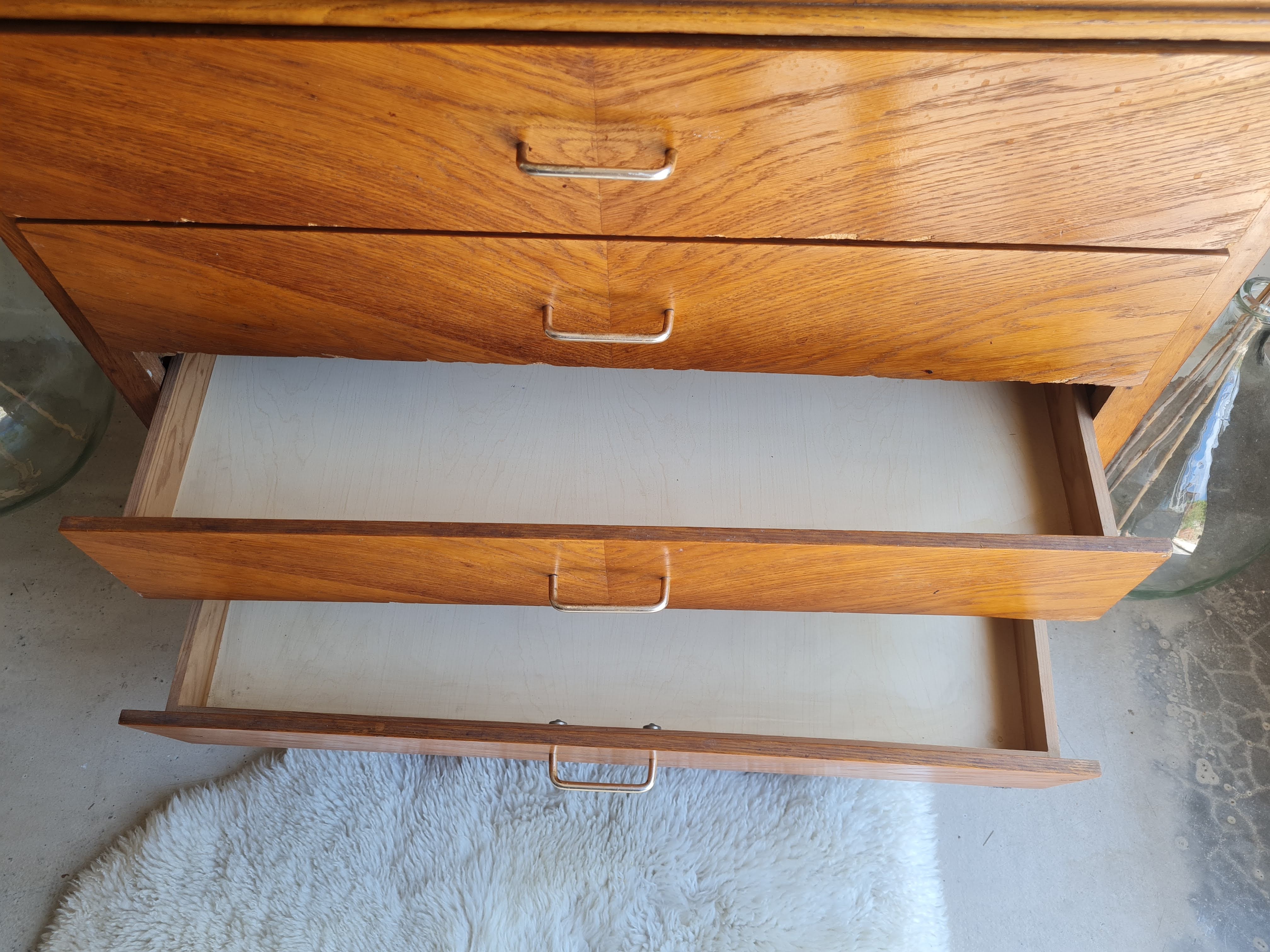 60s dresser - 4 drawers