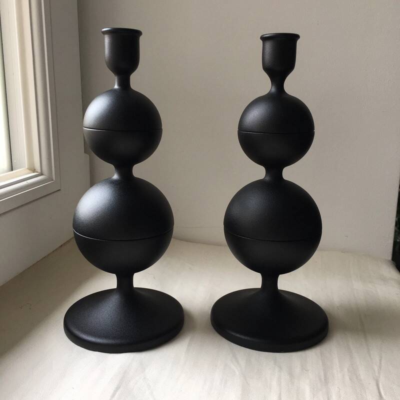 2 black metal ball candle holders 23.5 cm