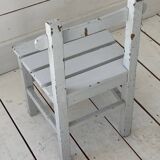 Chaise d’enfant en bois