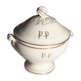 Old tureen