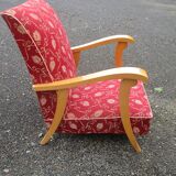 Scandinavian armchair in wood and red fabric