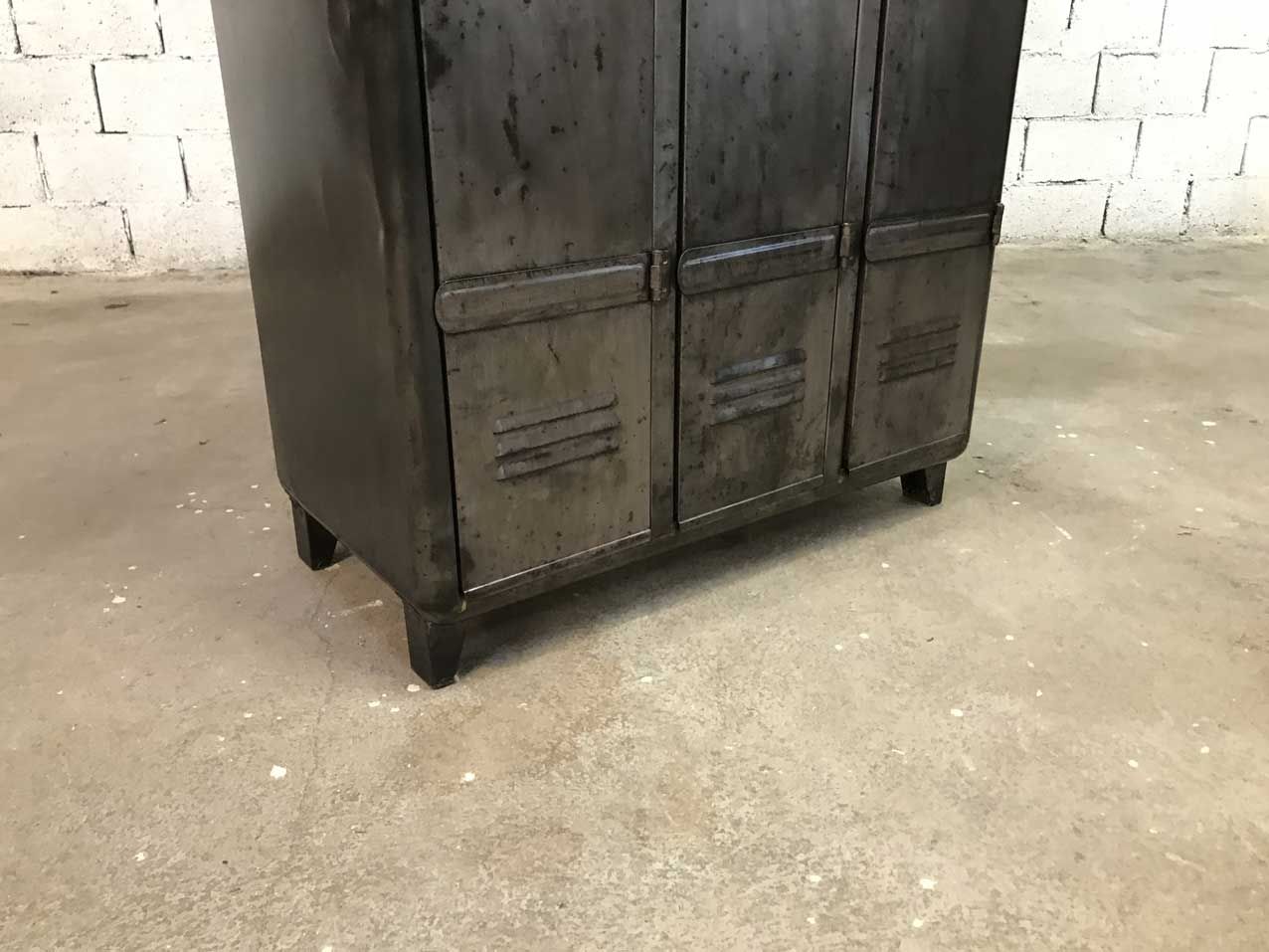 Industrial vintage wardrobe 3 doors