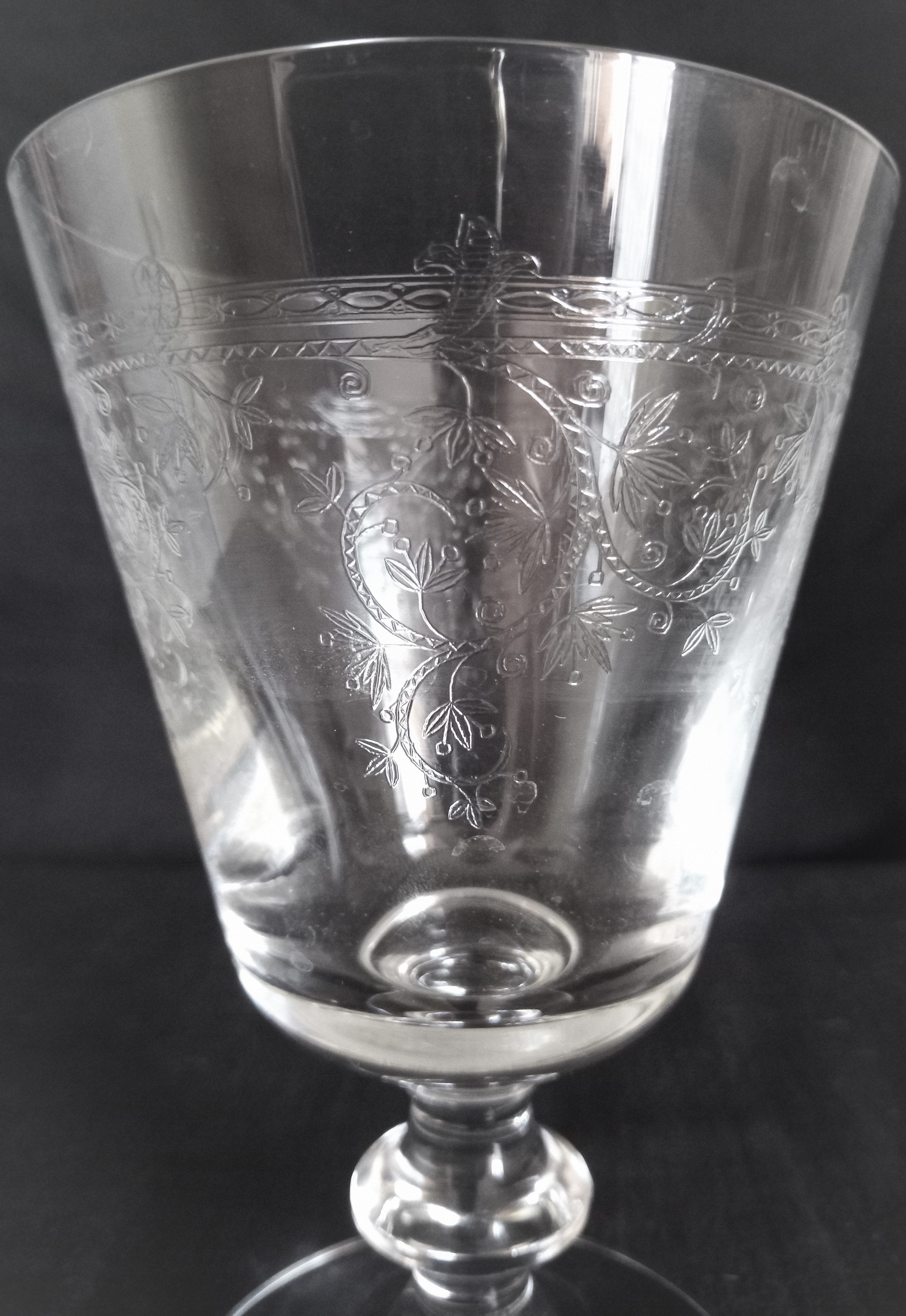 Laura Ashley Home - 6 red wine glasses in half crystal engraved