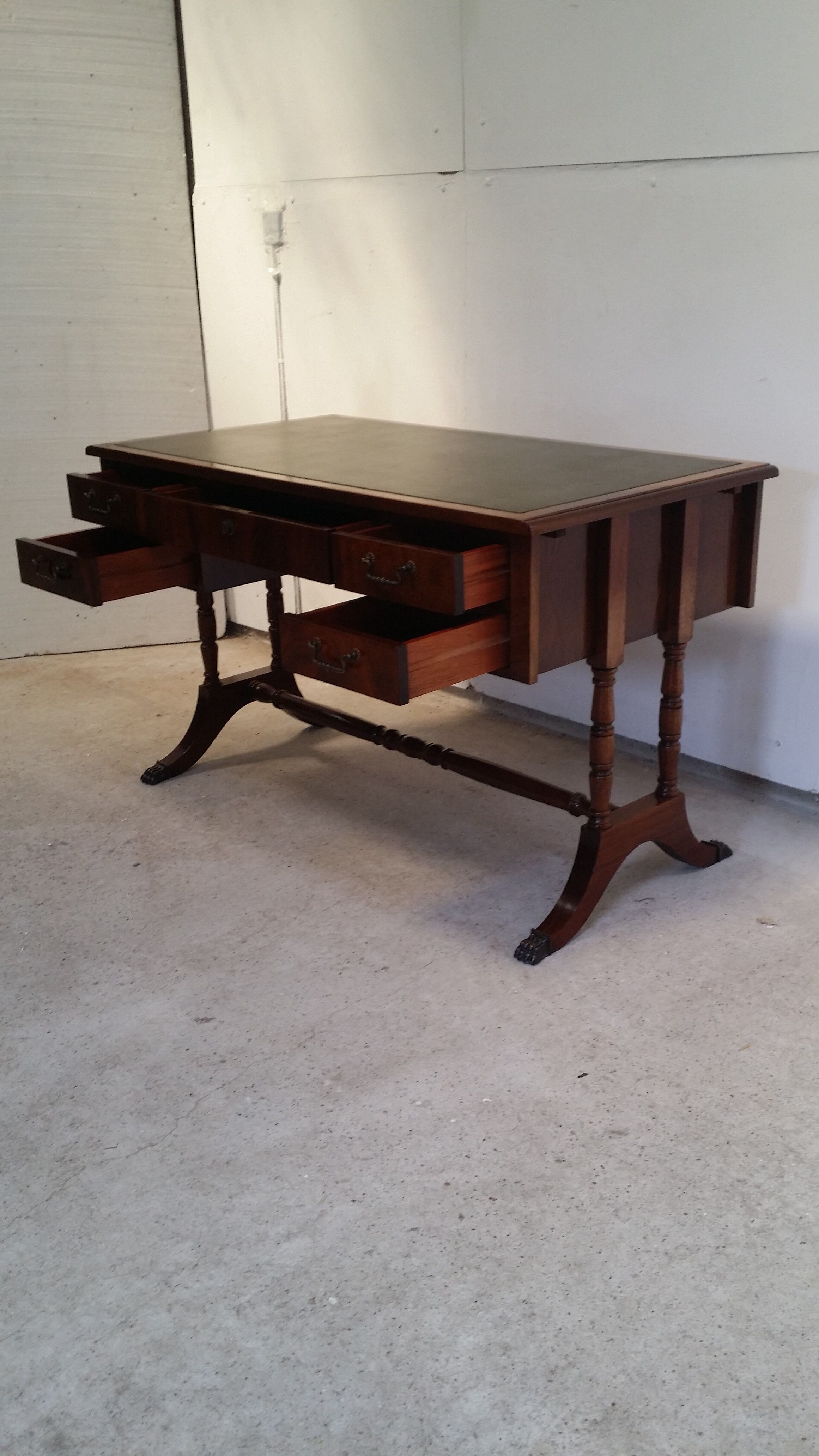 Bureau cuir anglais acajou