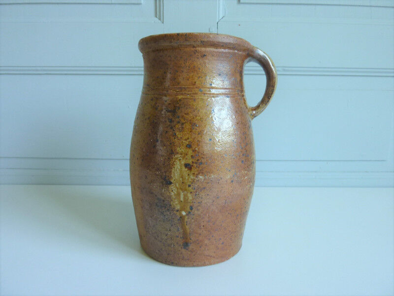 Sandstone milk pot