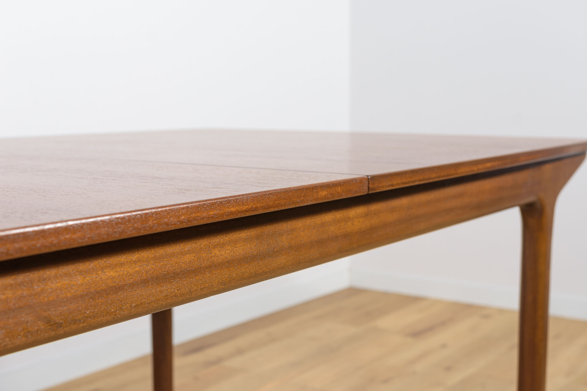 Mid-Century Teak Extendable Dining Table from McIntosh, 1960s