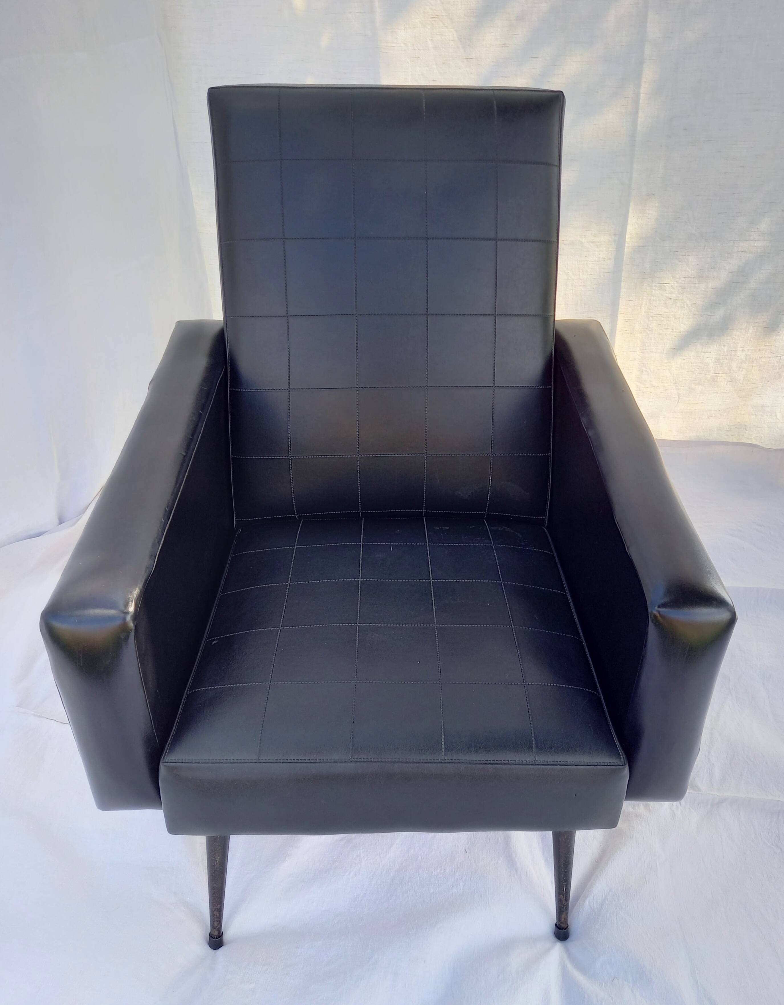 Rockabilly armchair in black skai from the 60s
