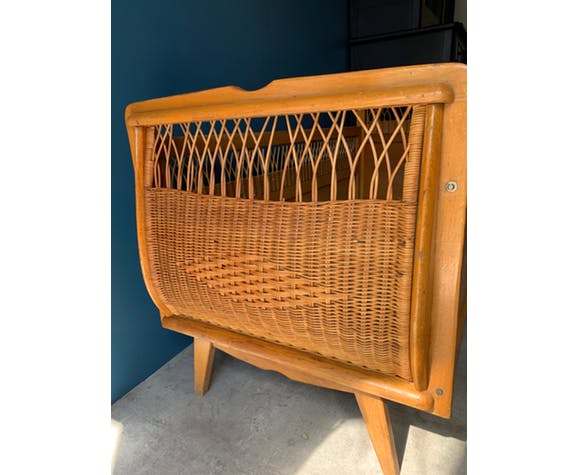 Rattan cot