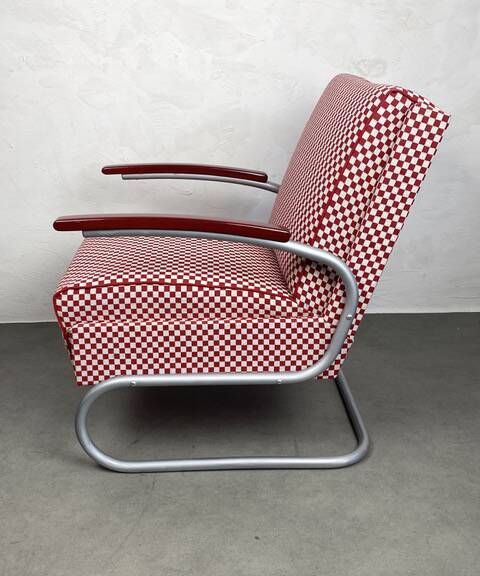 Thonet S-411 Armchair "Red & White"