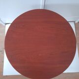 Pretty worker or Scandinavian teak side table