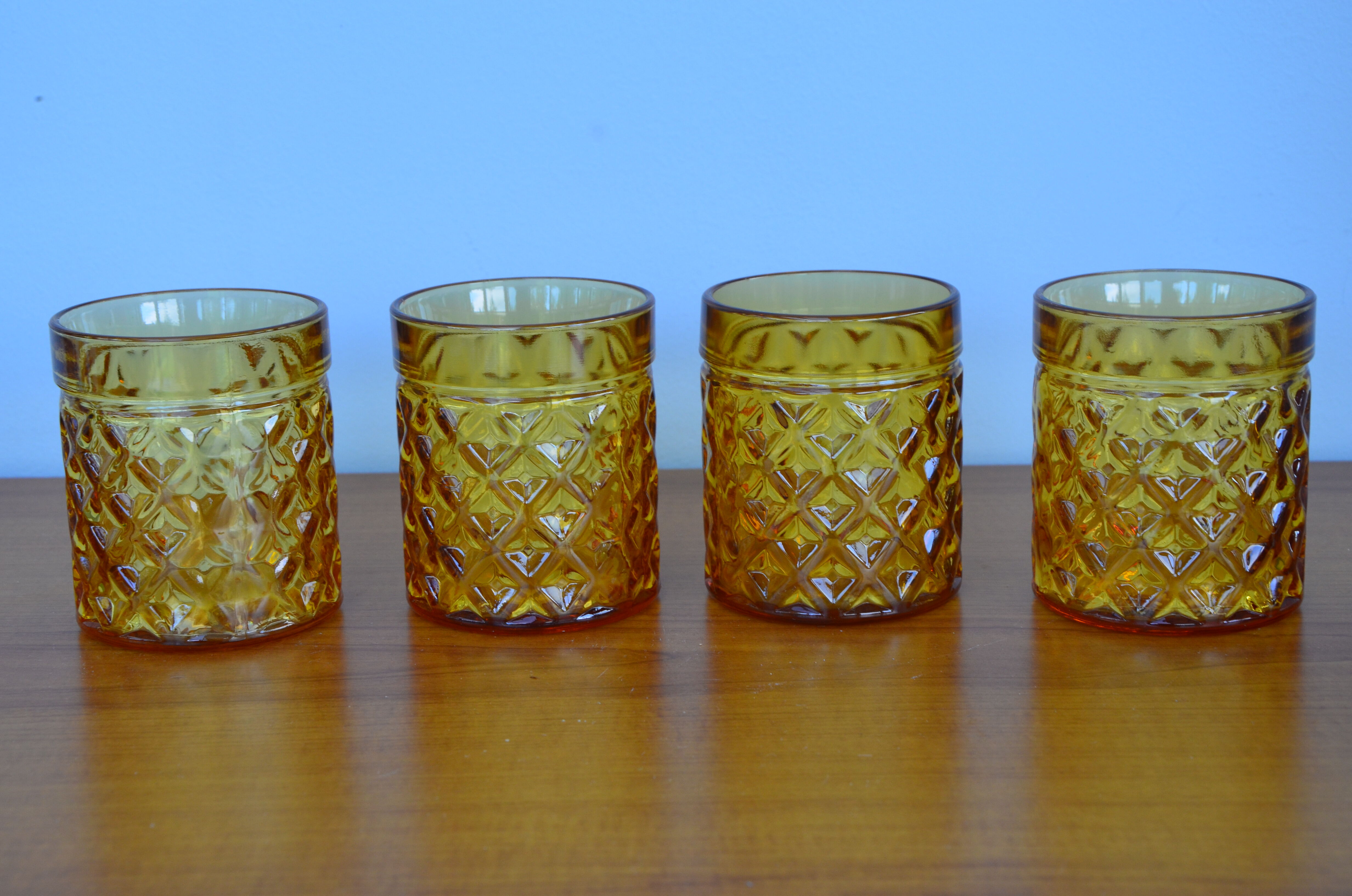 Set of 4 Pernod amber glasses