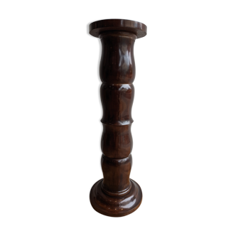 Mahogany harness column