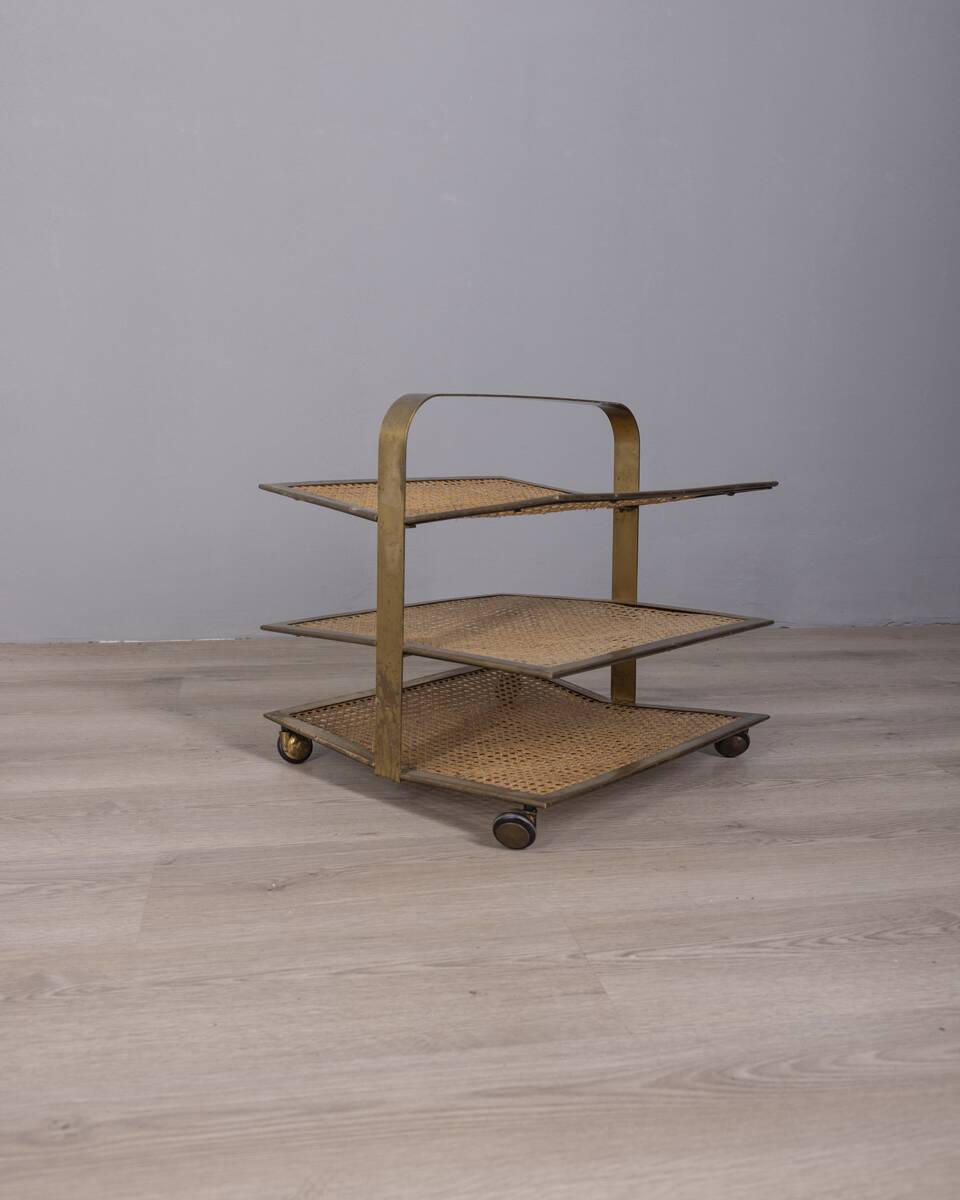 VINTAGE 1960S MAGAZINE RACK IN BRASS AND VIENNA STRAW ITALIAN DESIGN
