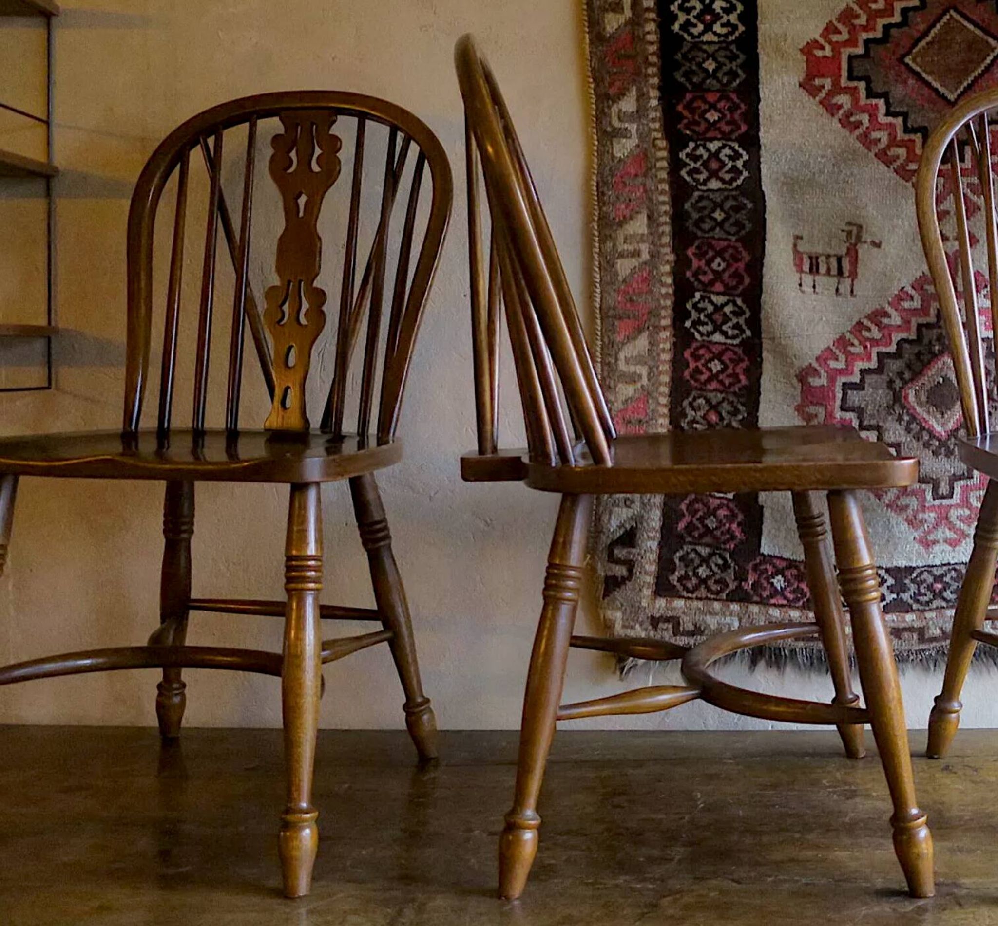 Lot de 6 chaises Windsor à dossier lyre en chêne massif, années 1960