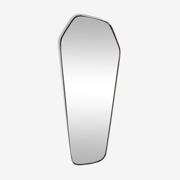 Asymmetrical mirror free-form rearview mirror
