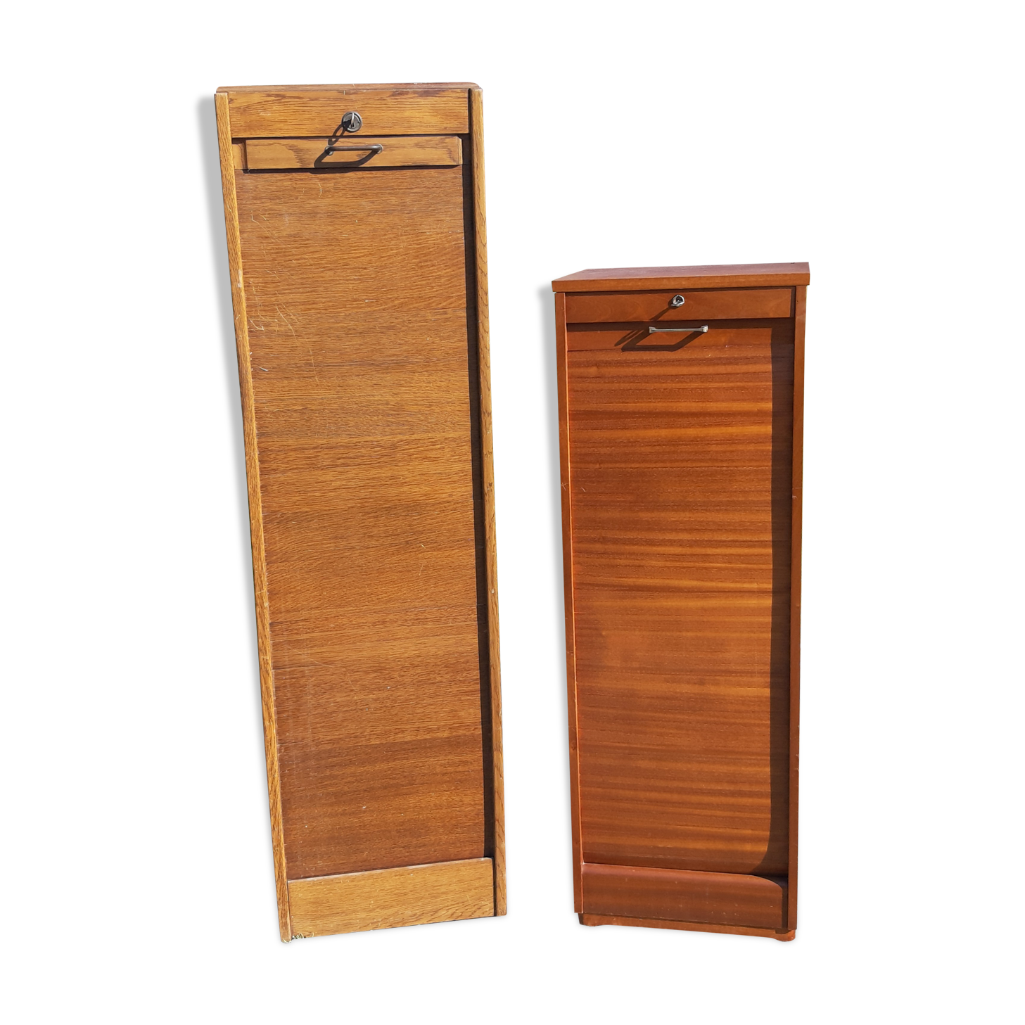 2 furniture has wooden curtains