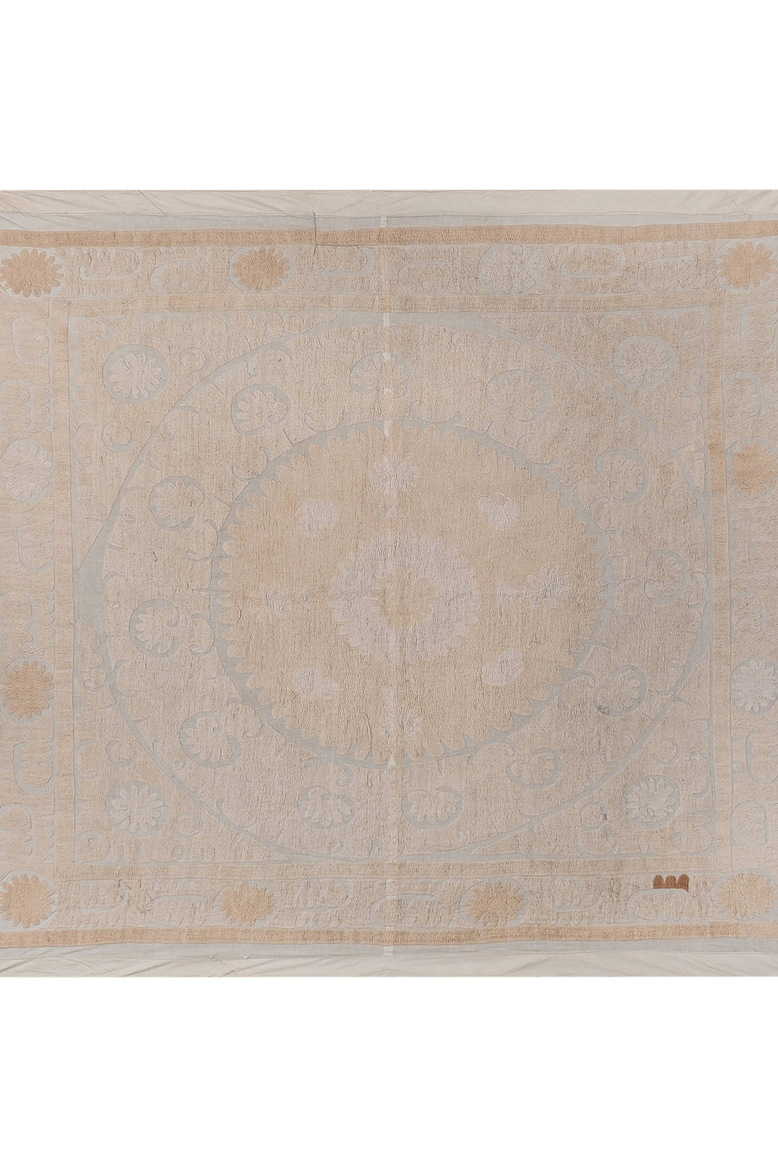 Hand knotted rug, vintage turkish rug 143x158 cm