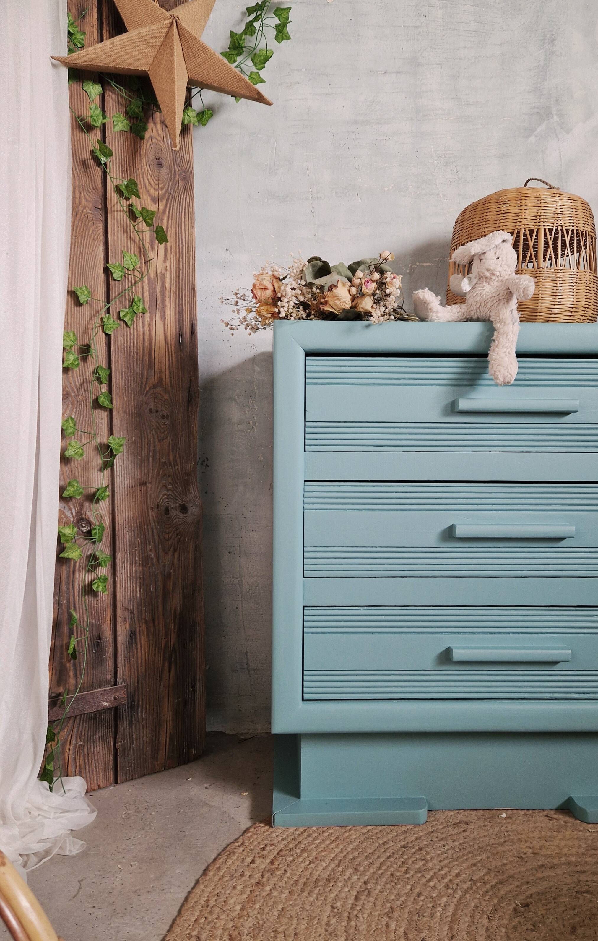 Art Deco chest of drawers