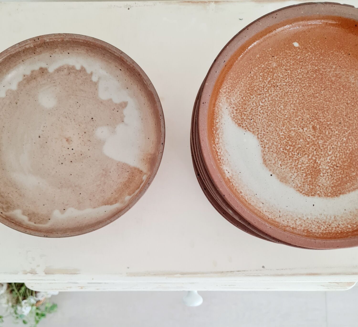 Set of 9 stoneware dessert plates