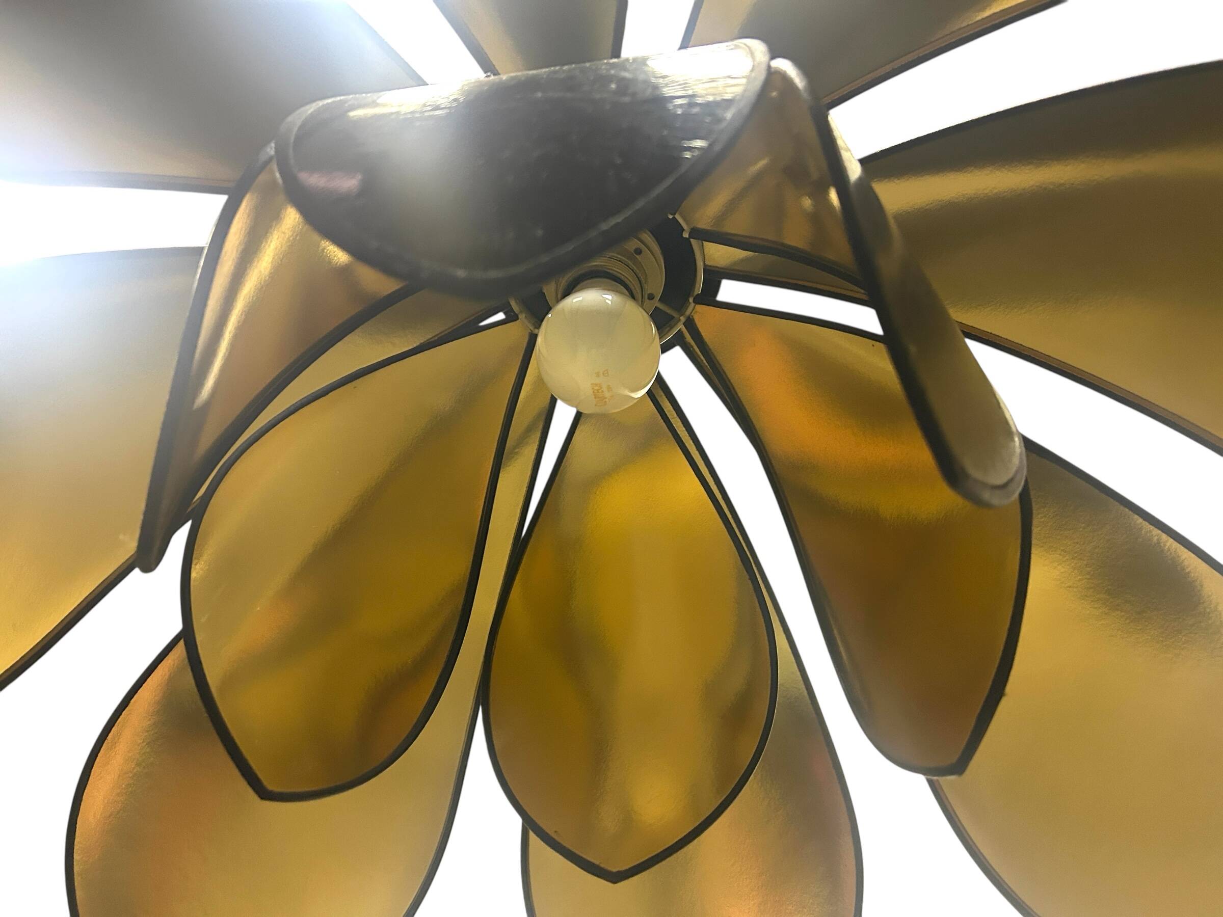 Suspension lotus Robert de Schuytener large format