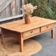 Table basse de ferme ancienne 2 tiroirs en bois massif brut 