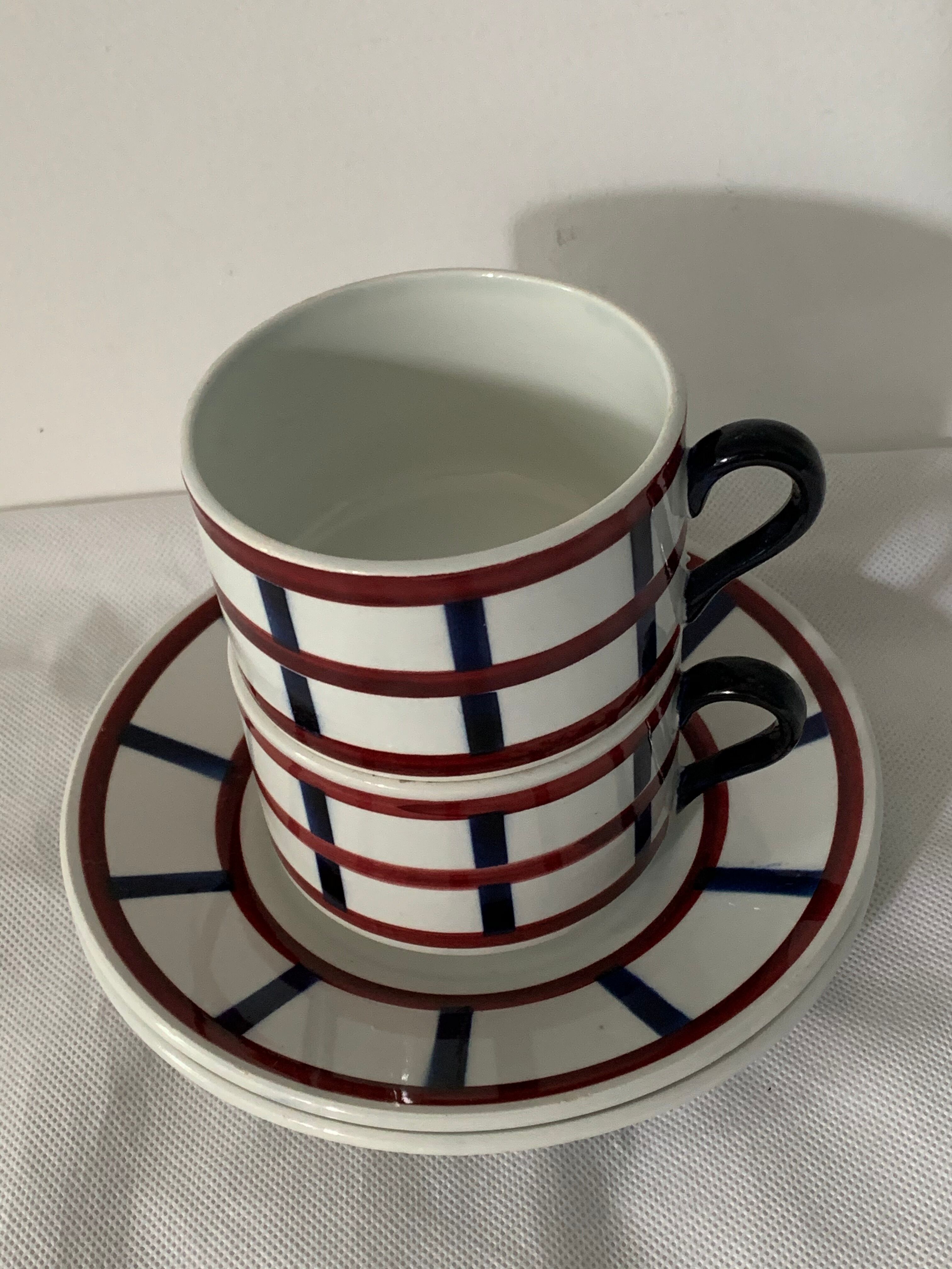 Pair of porcelain cups and cups Béarn HBCM Montereau