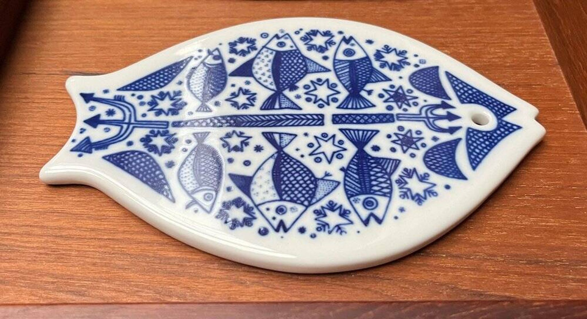 Mid-century porcelain fish wall plate from Porsgrund, Norway, 1960s.