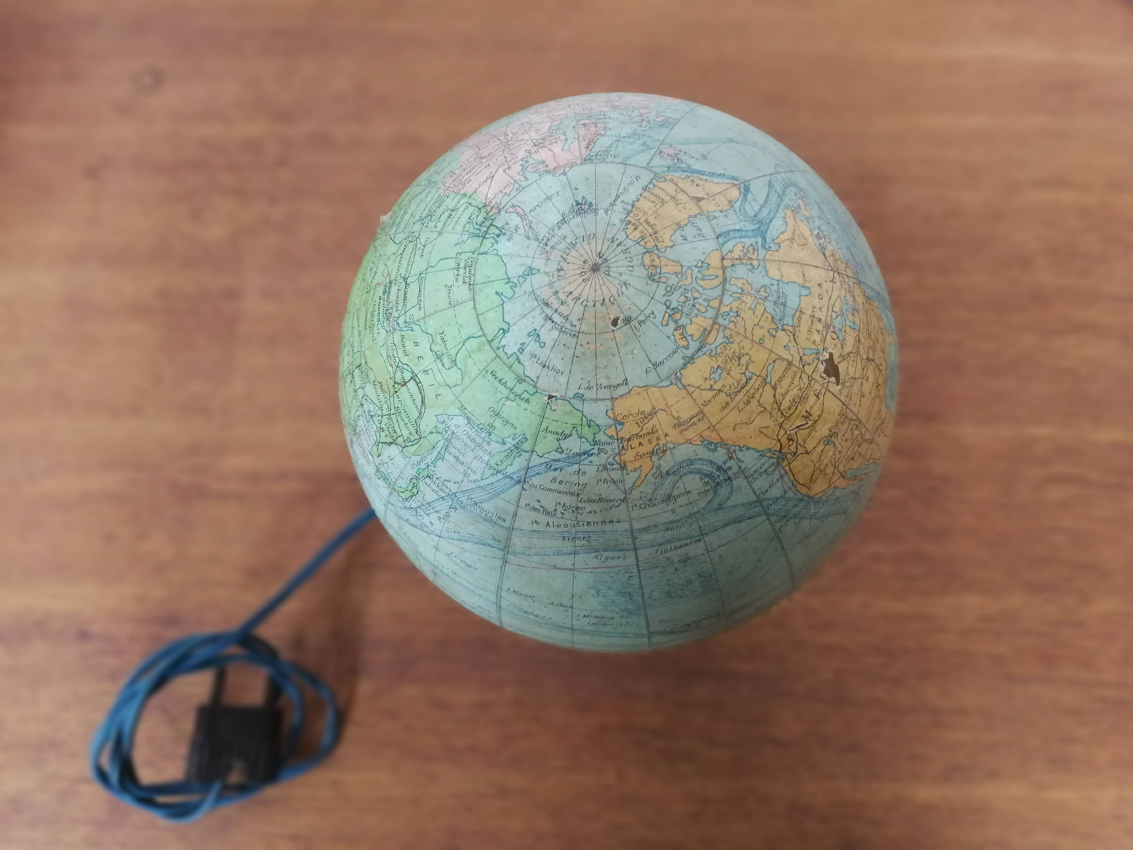 Globe ground glass J Forest  1950