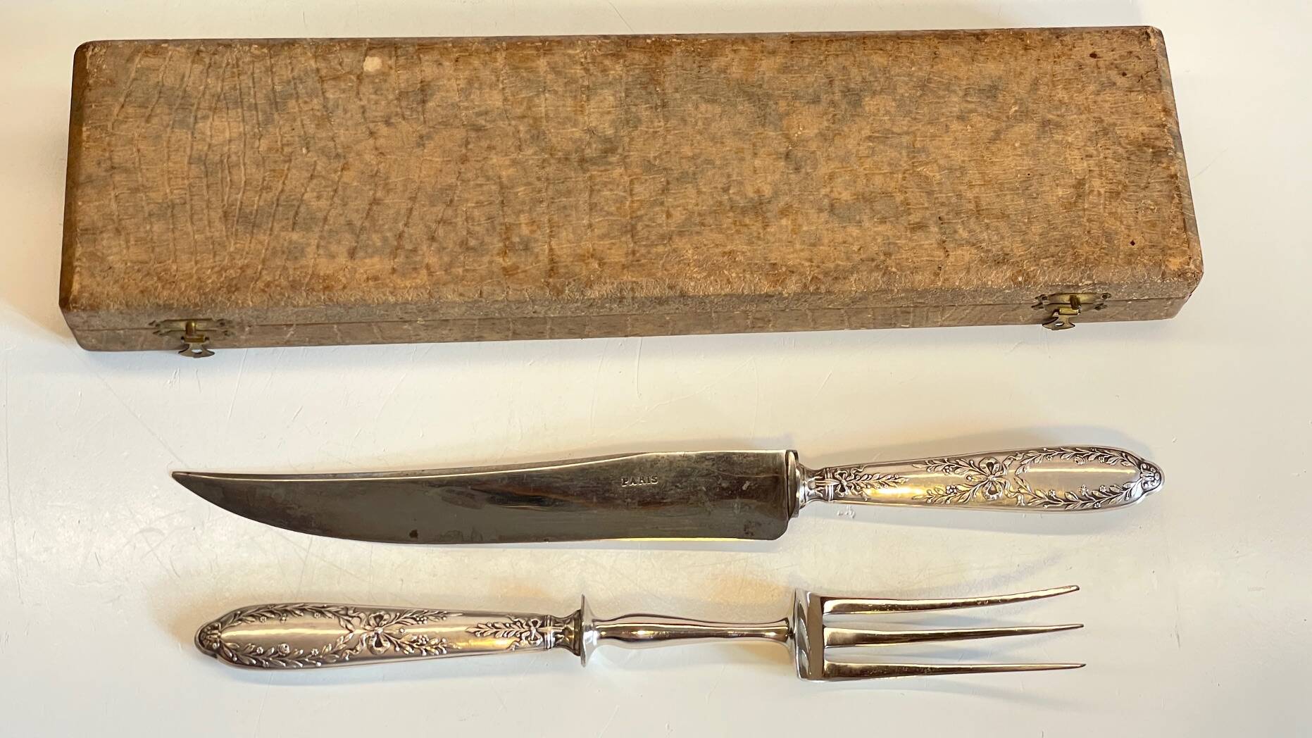 Silver-plated cutlery set with Minerva helmet, Paris