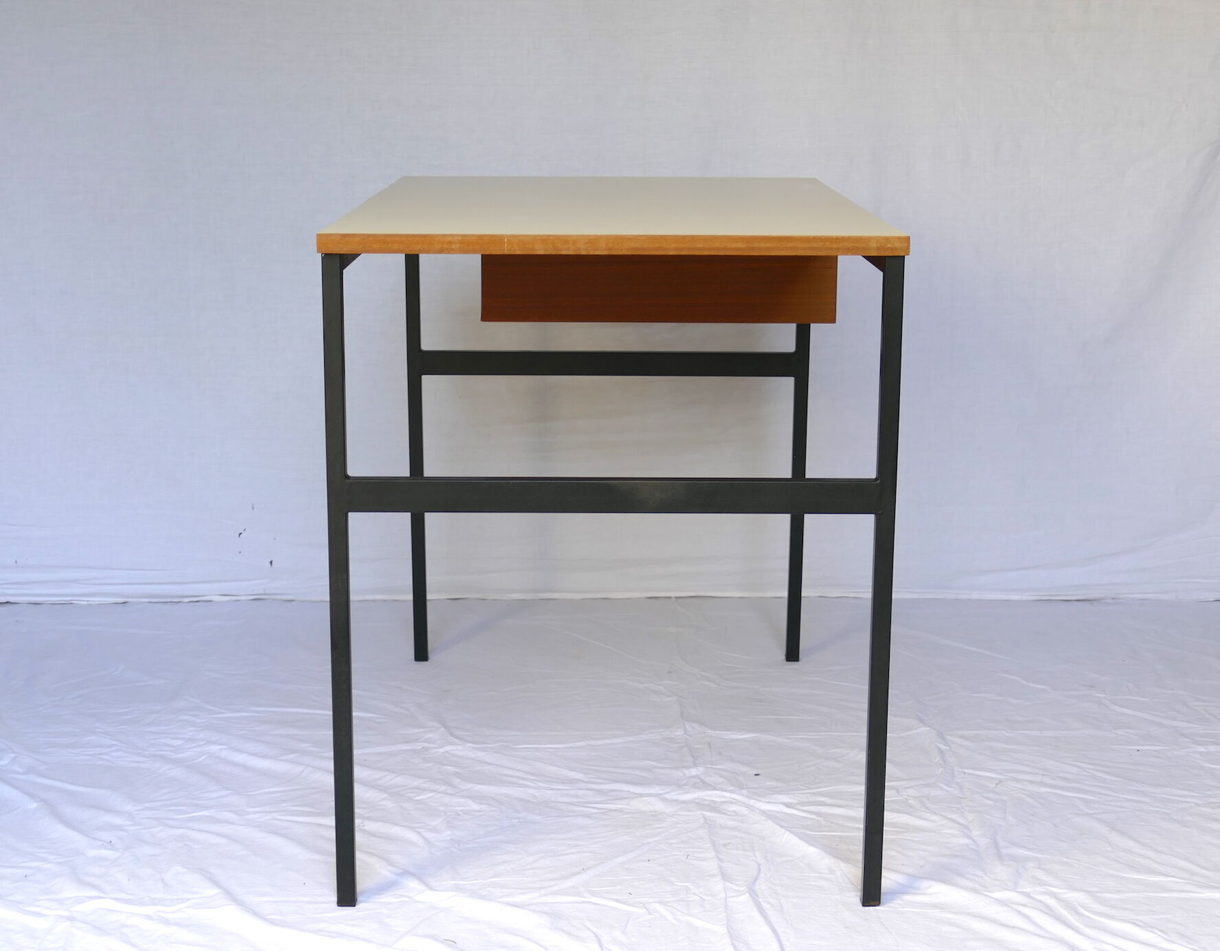 Office Pierre Paulin model "Small office", edition Thonet circa 1960