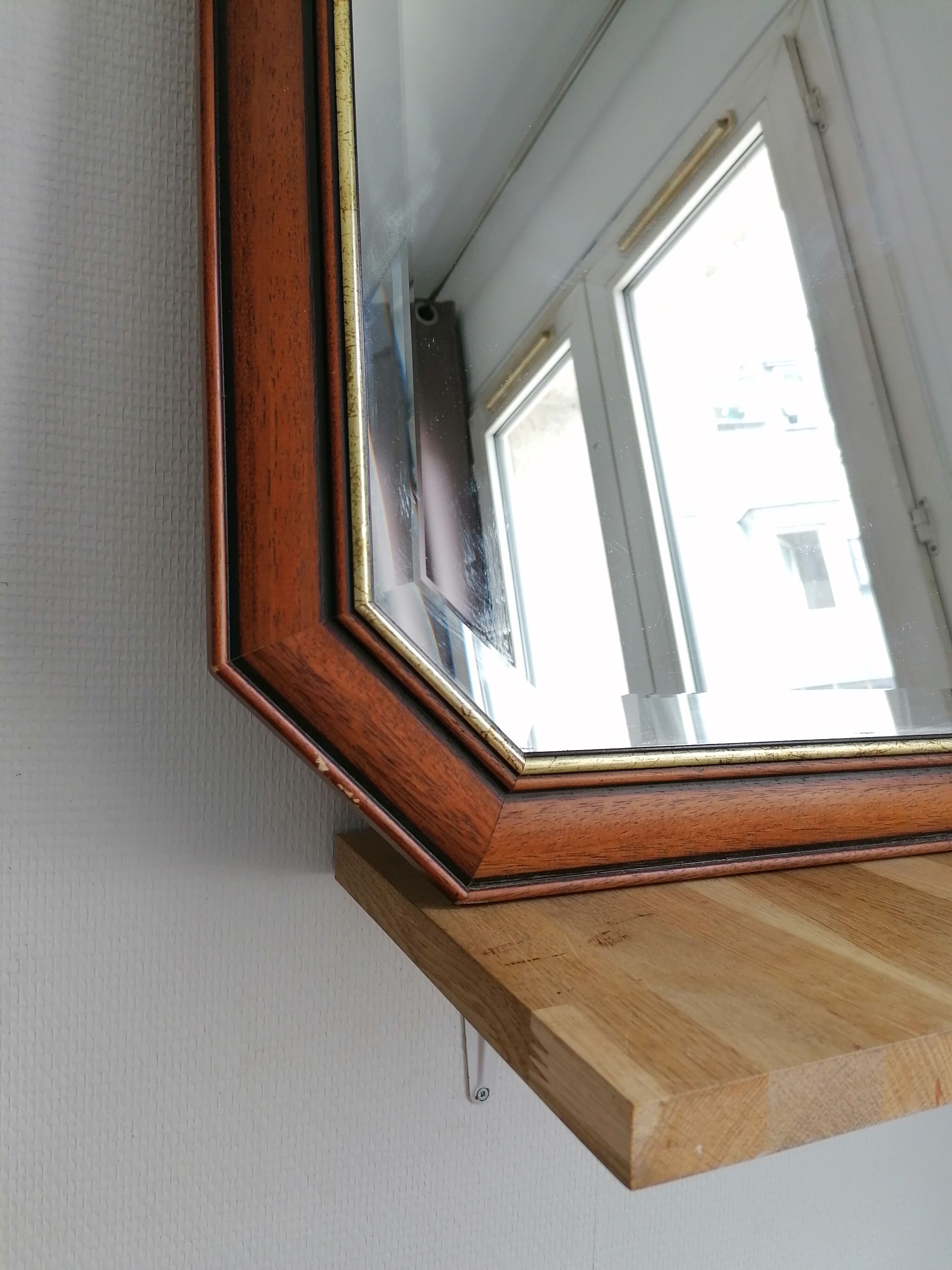Octagonal mirror