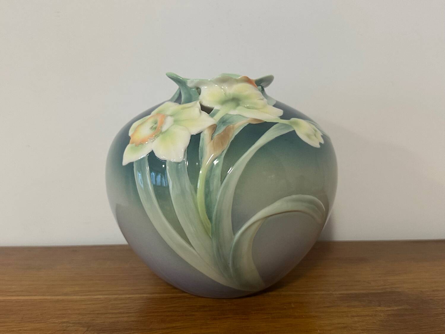 Vase Art nouveau en porcelaine signé Franz