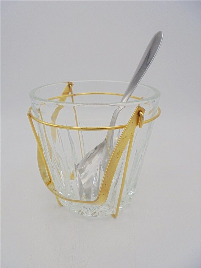 Ice bucket