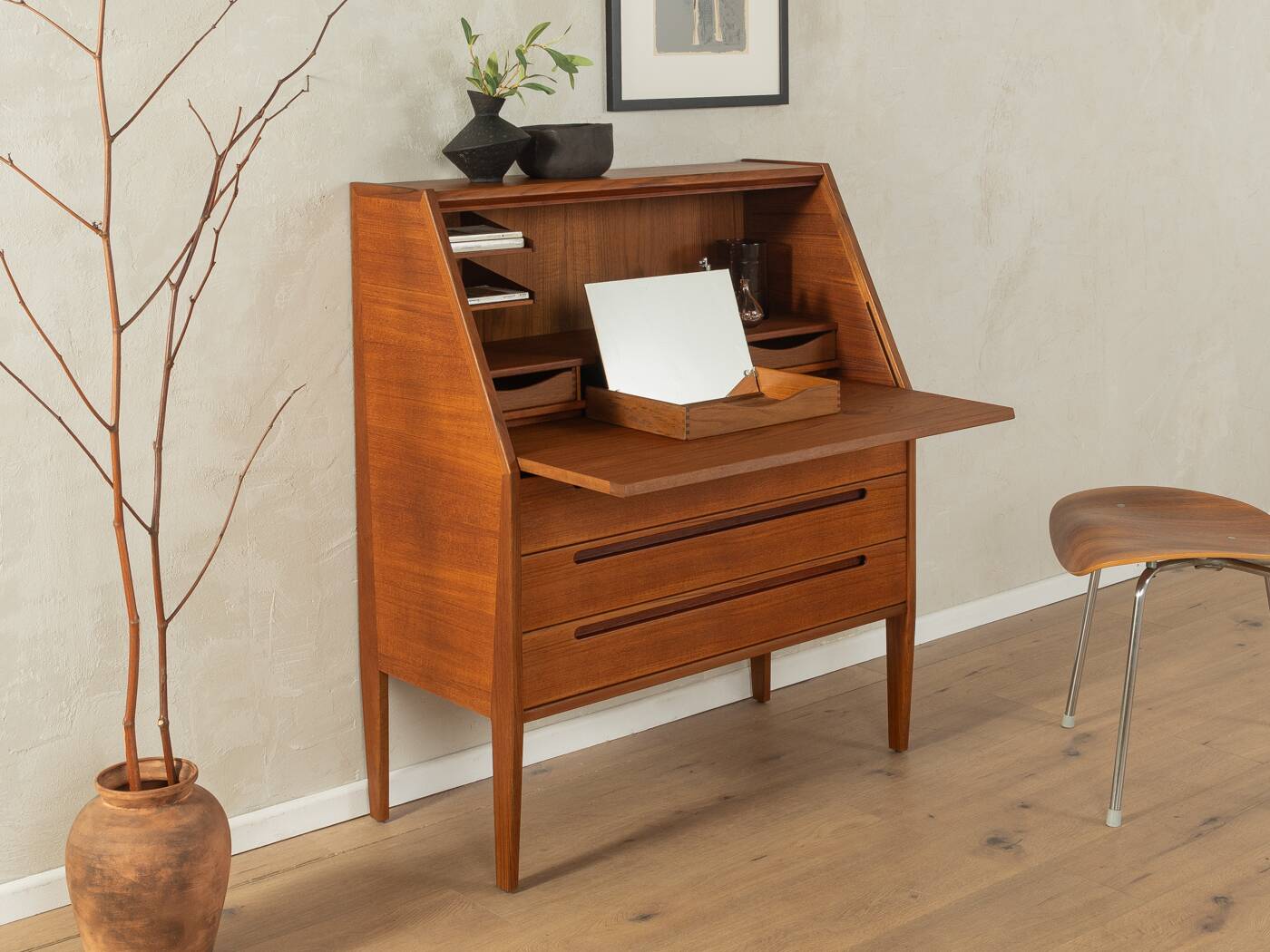 1960s Bureau