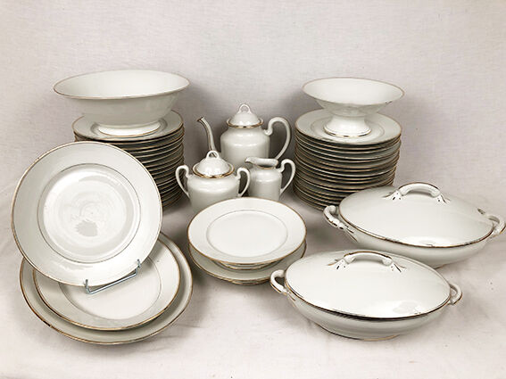 Large porcelain service of Limoges, stamp TL