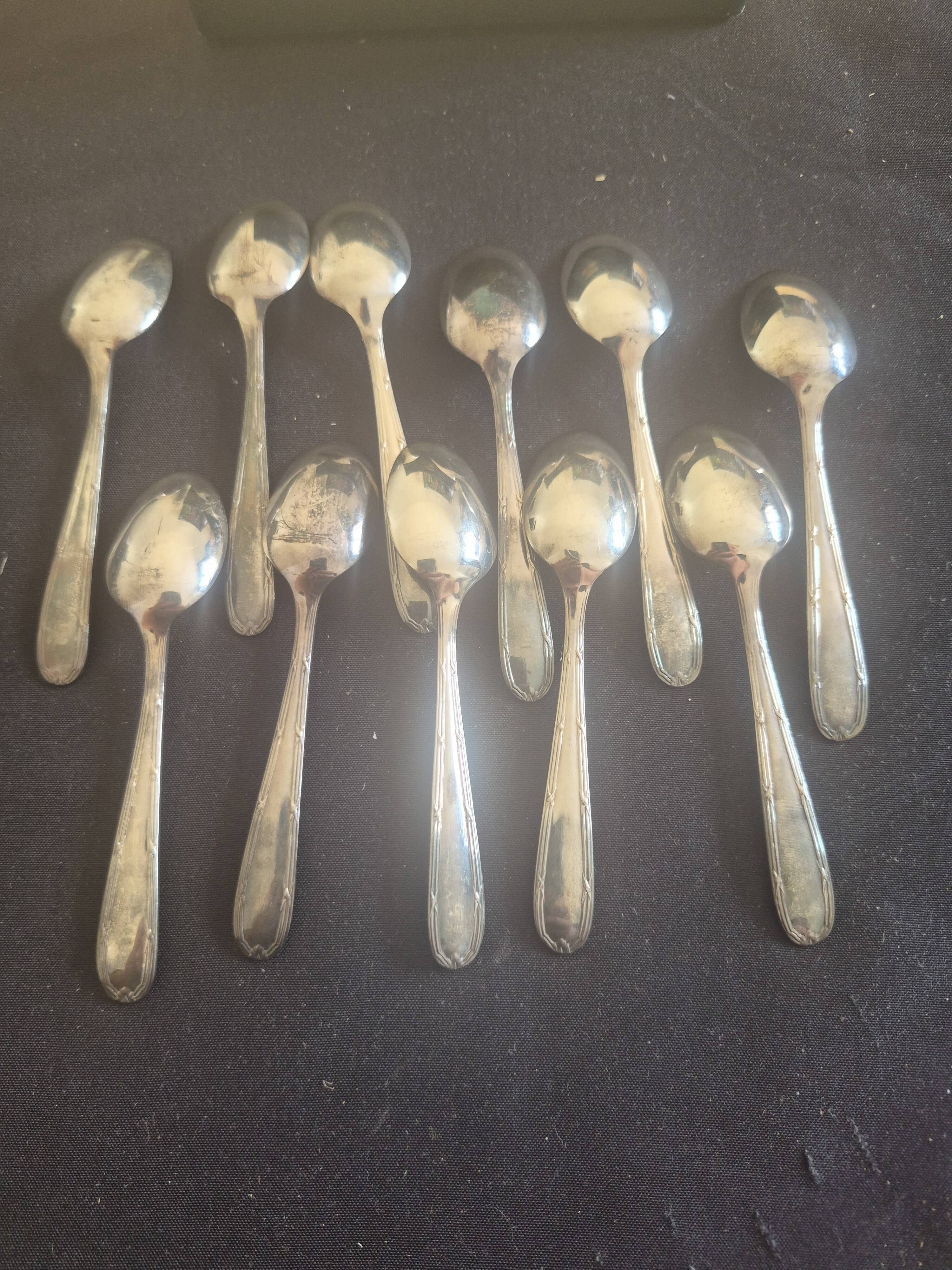 Small spoon box