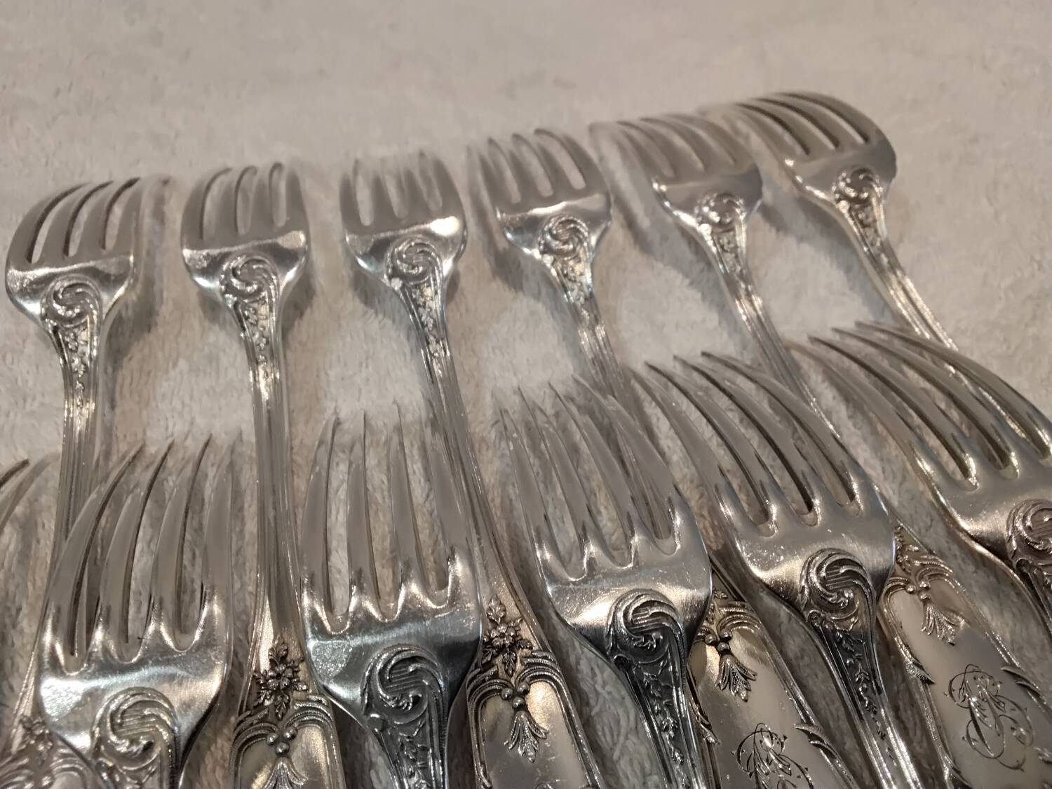 12 silver-plated dessert forks, silversmith Boulenger, LXV semi-rich