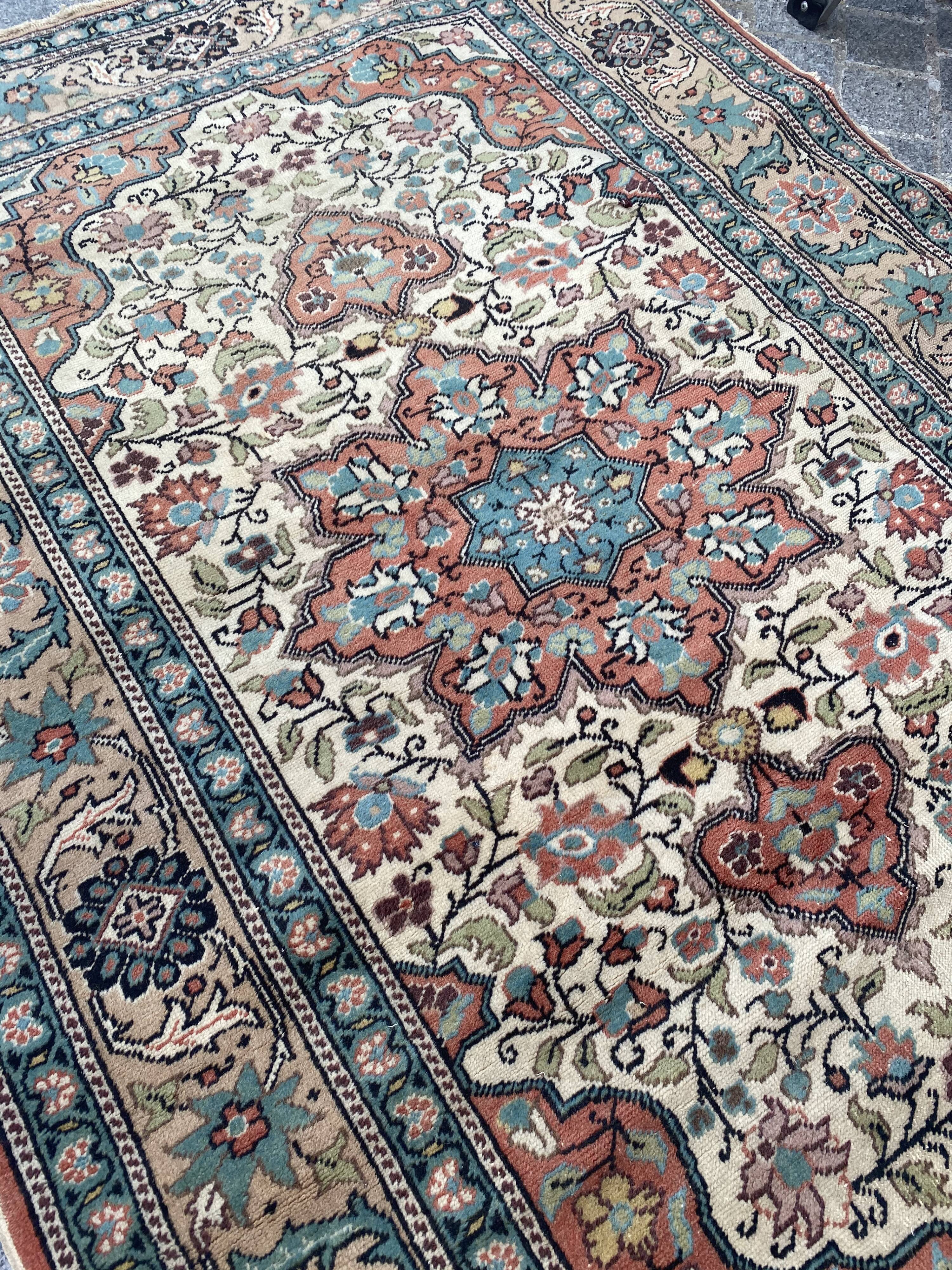 Nice old carpet of Turkey Kayseri handmade 120x180 cm