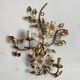 Grande applique fleurs et feuillage en métal doré années 50-60