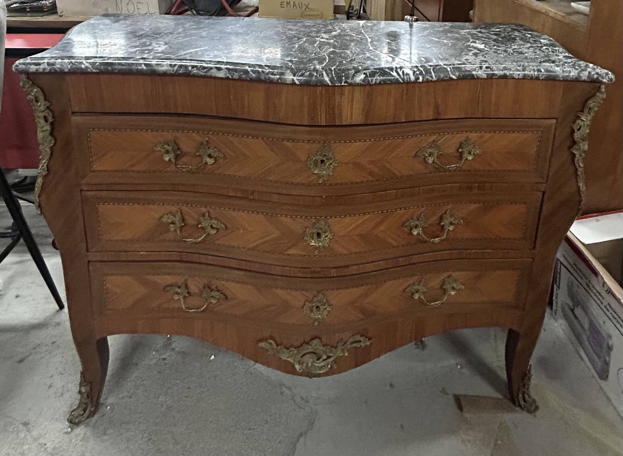 Louis XV style chest of drawers in wood and marble