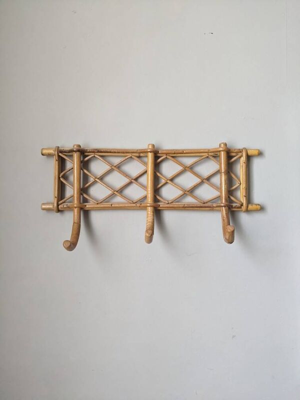 Porte-manteau vintage en rotin osier bambou décoration bohème campagne