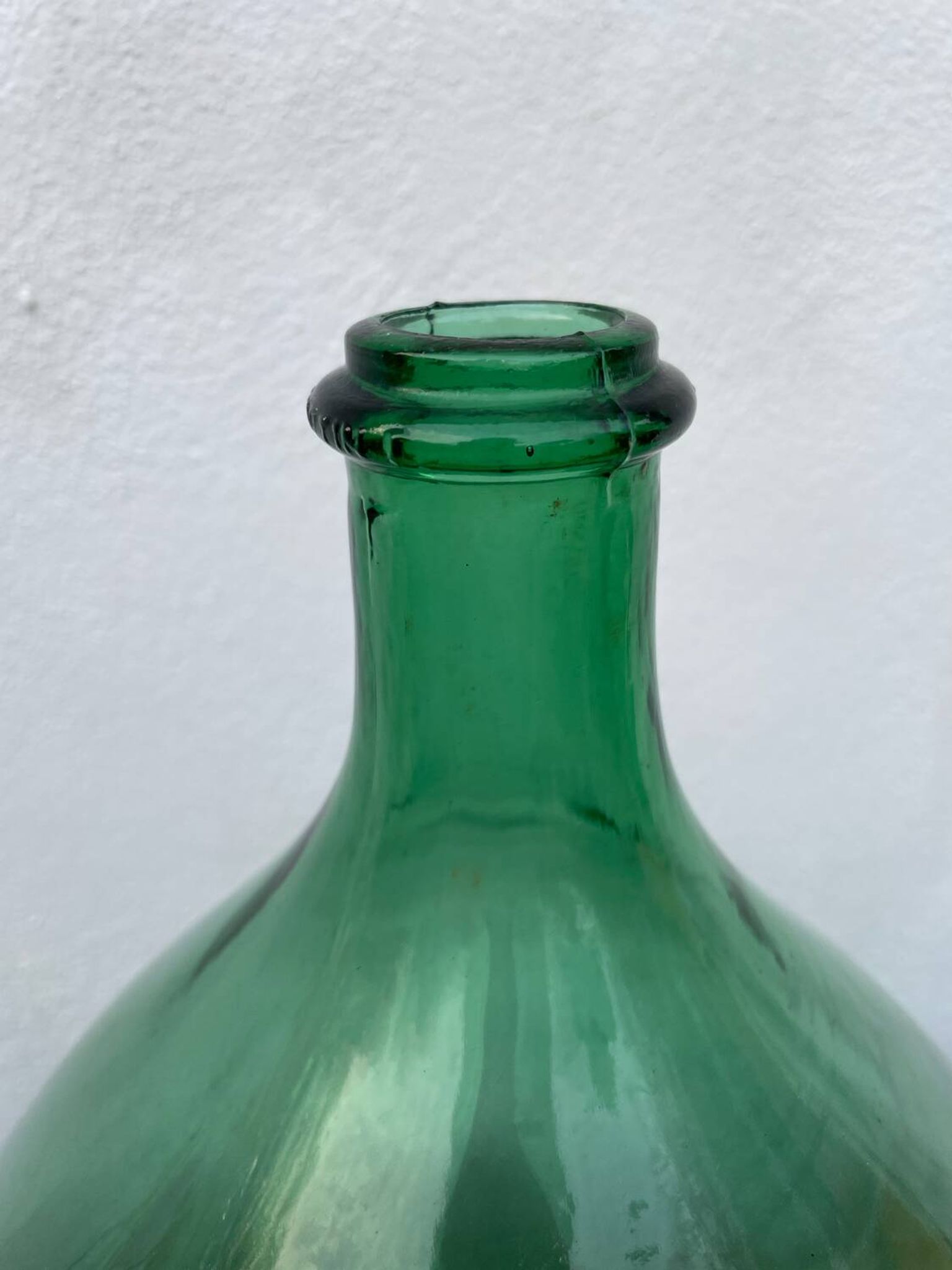 Grande dame Jeanne en verre vert