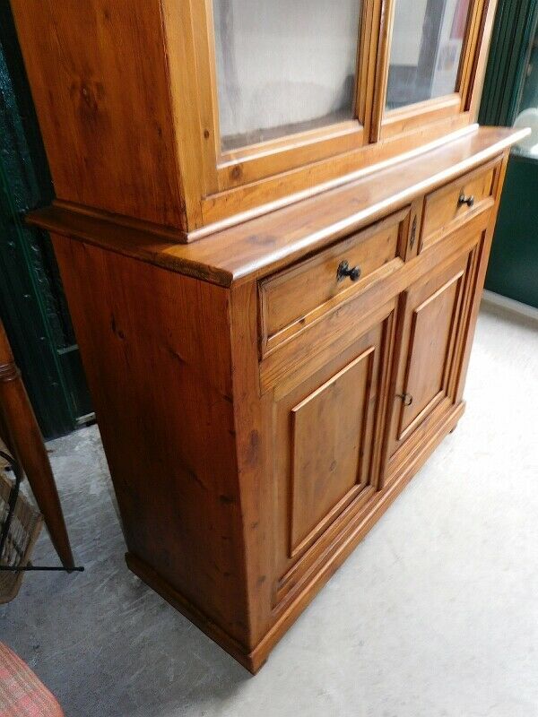 2-body buffet or 19th century fir museum