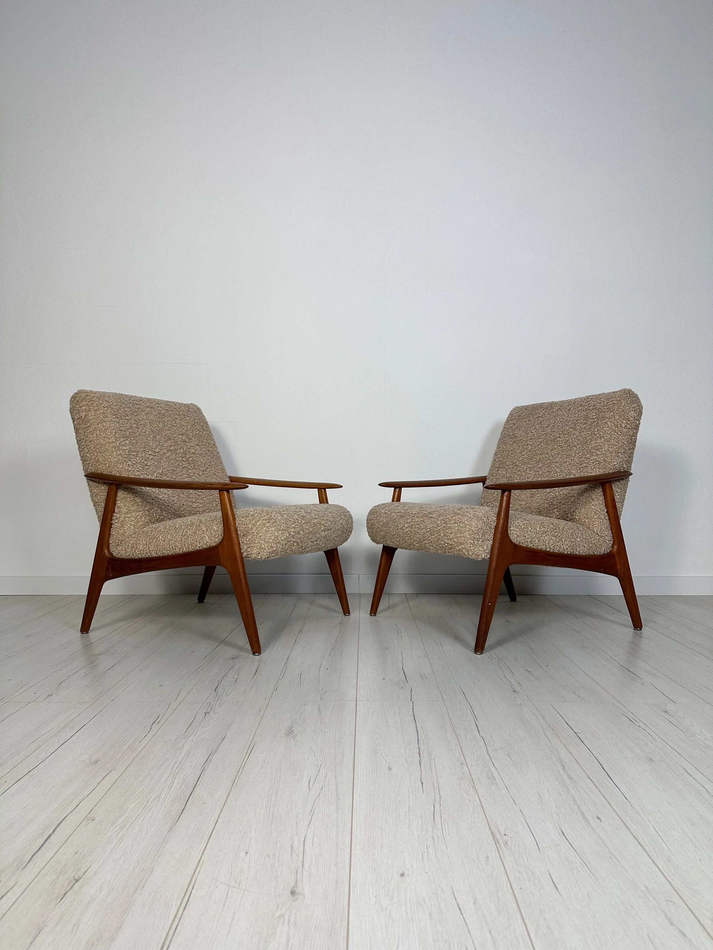 1970s Vintage Minimalistic Teak Armchair Lounge Chair with Bouclé